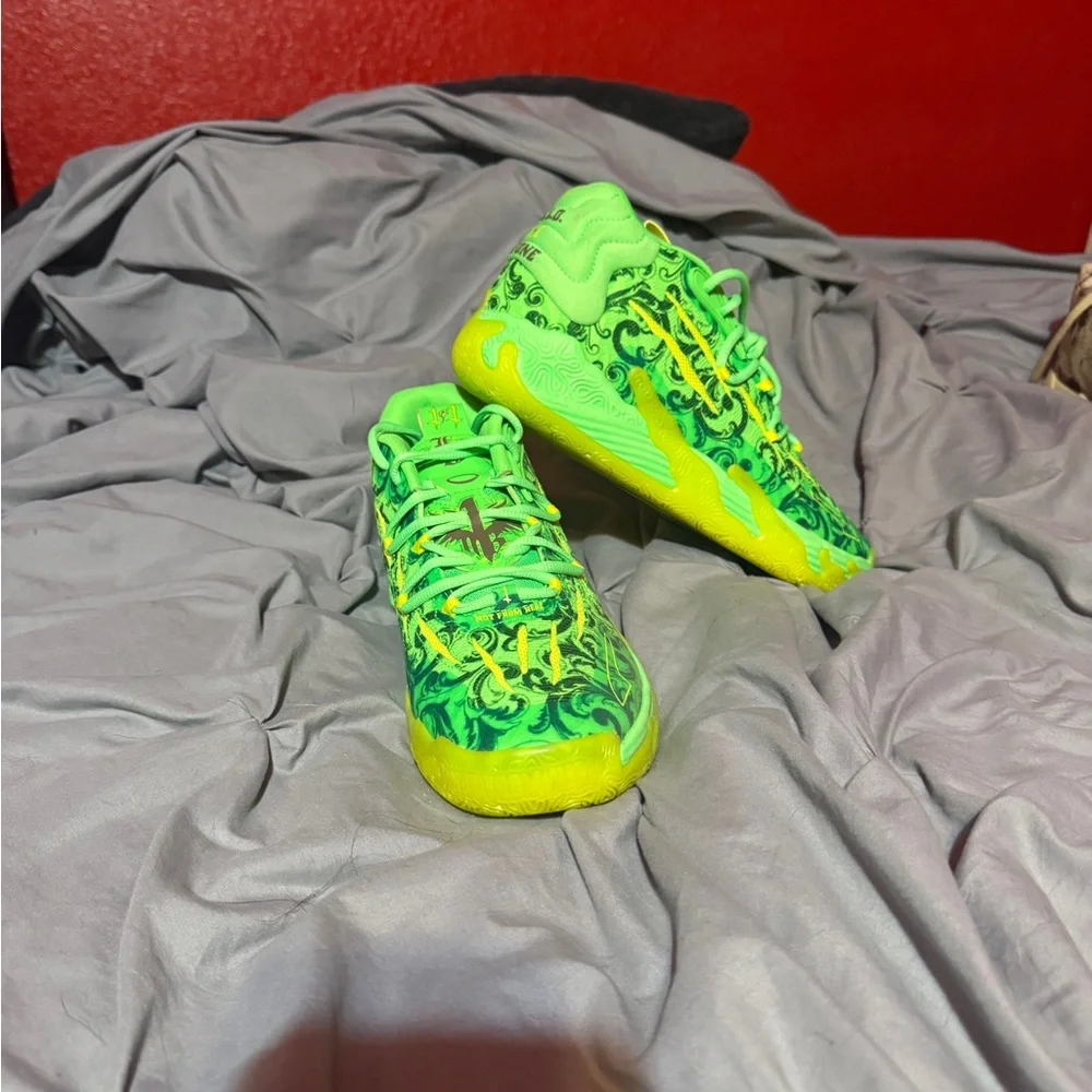 Puma Neon Green and Yellow Athletic Shoes - Picture 1 of 1